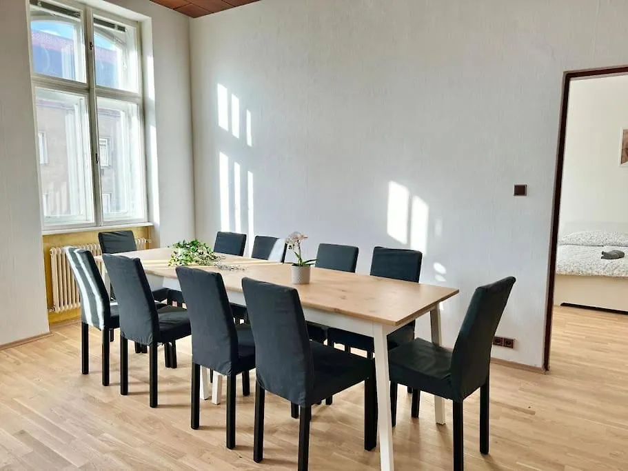 110 M2 Sunny & Central Long Term Apartment - Free Parking Vienna Austria