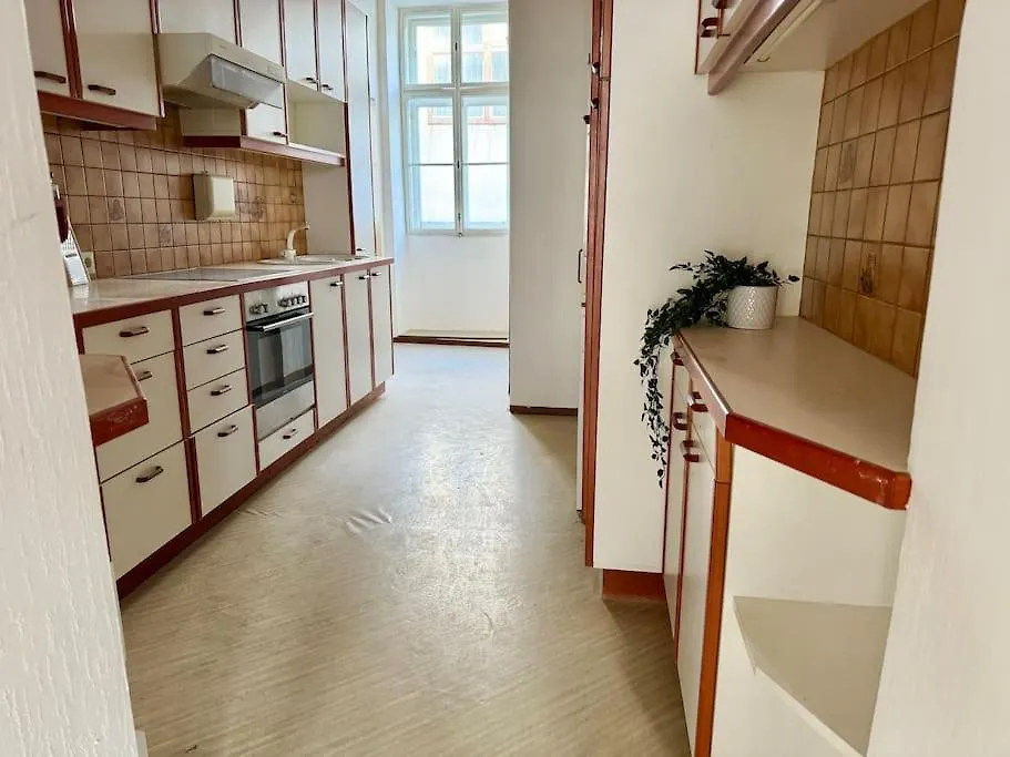 110 M2 Sunny & Central Long Term Apartment - Free Parking Vienna 0*,  Austria