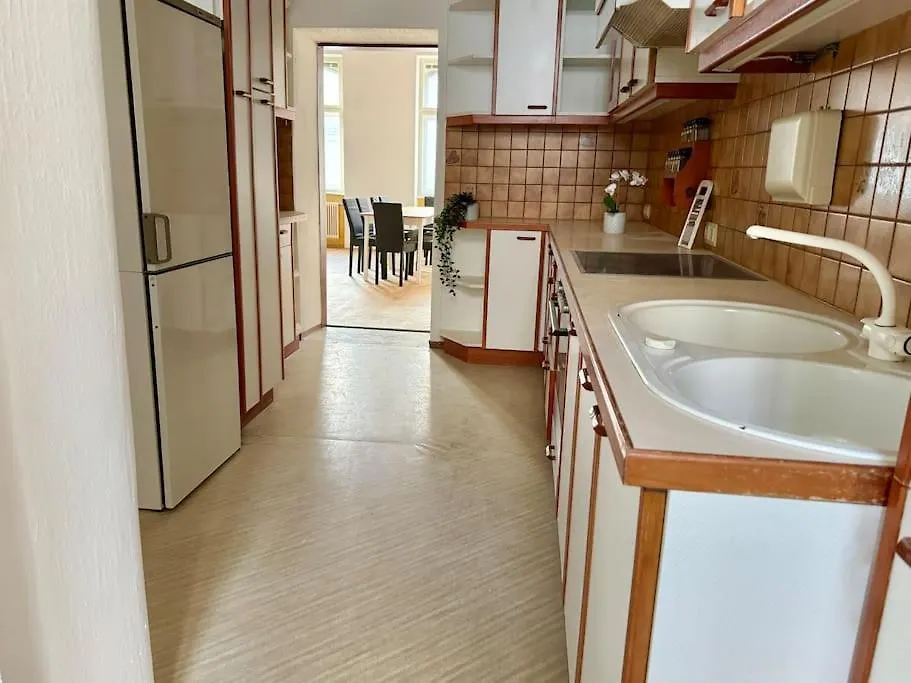 110 M2 Sunny & Central Long Term Apartment - Free Parking Vienna